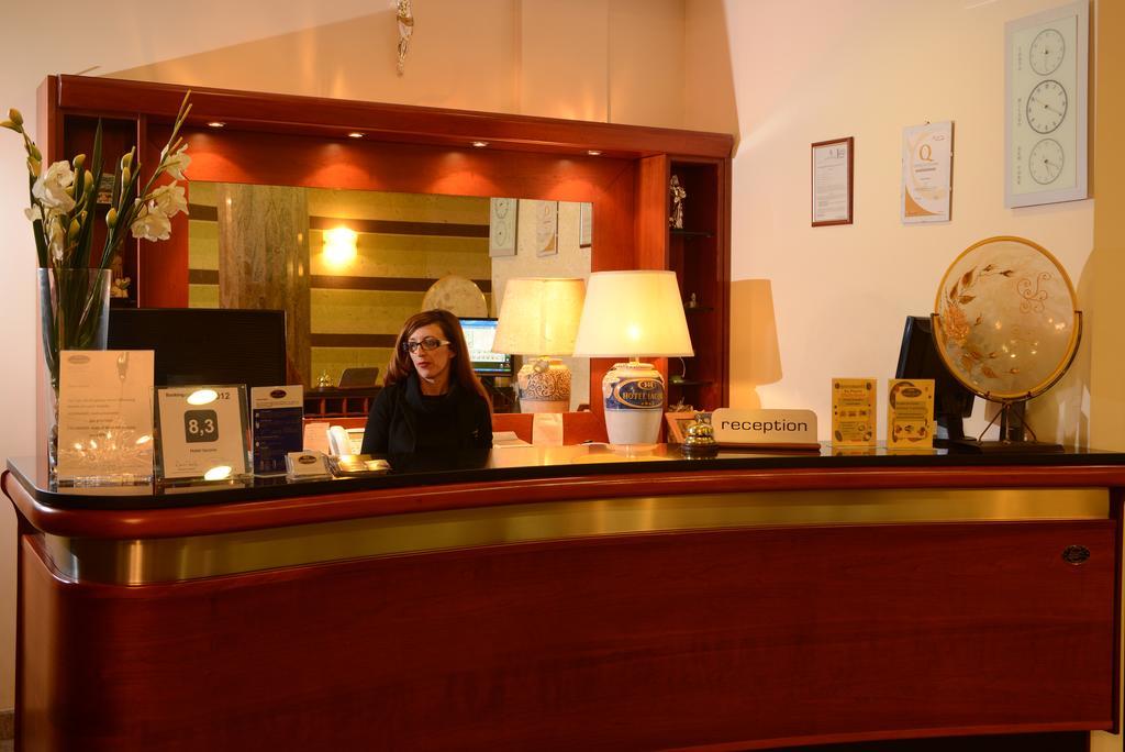 Hotel Iacone Chieti Bagian luar foto
