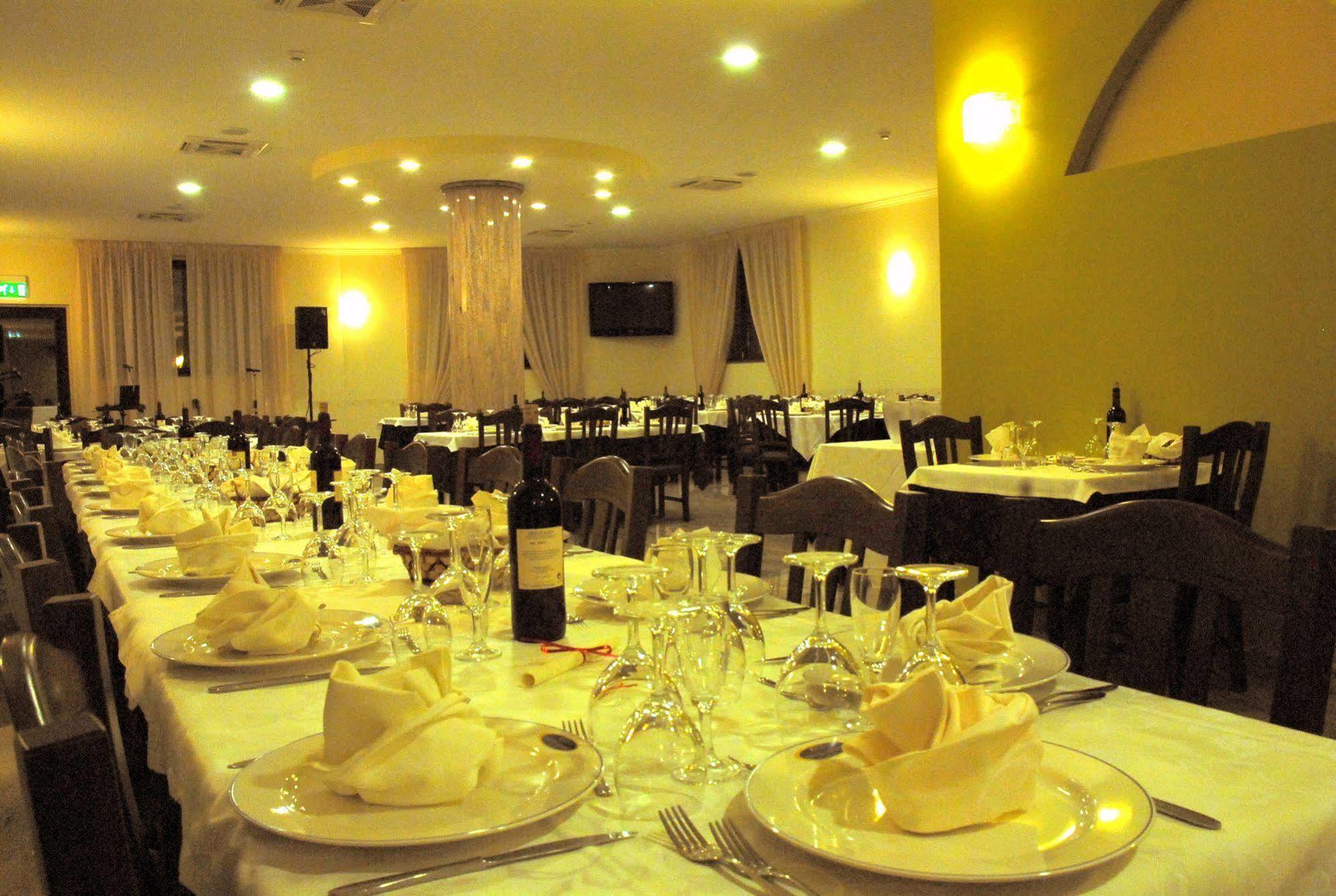 Hotel Iacone Chieti Bagian luar foto